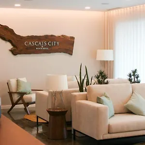 Otel & Cascais